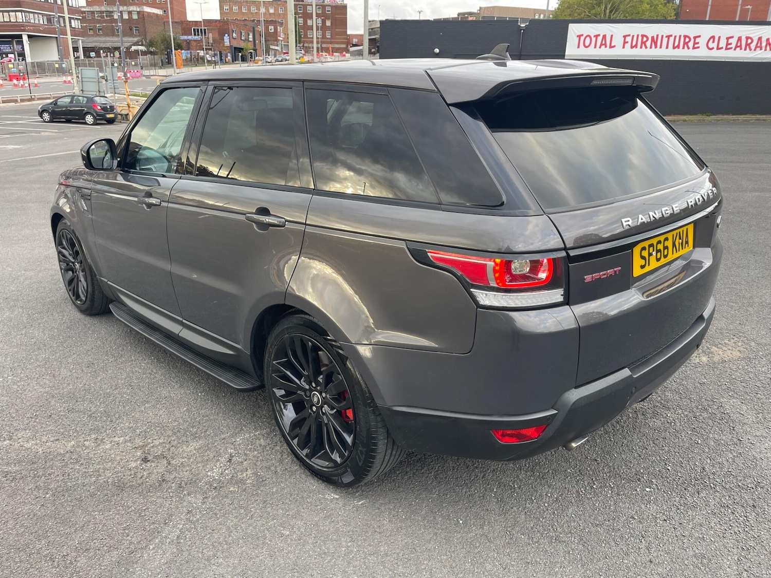 Used Land Rover Range Rover Sport 2016 for sale - 76094392: Photo 2
