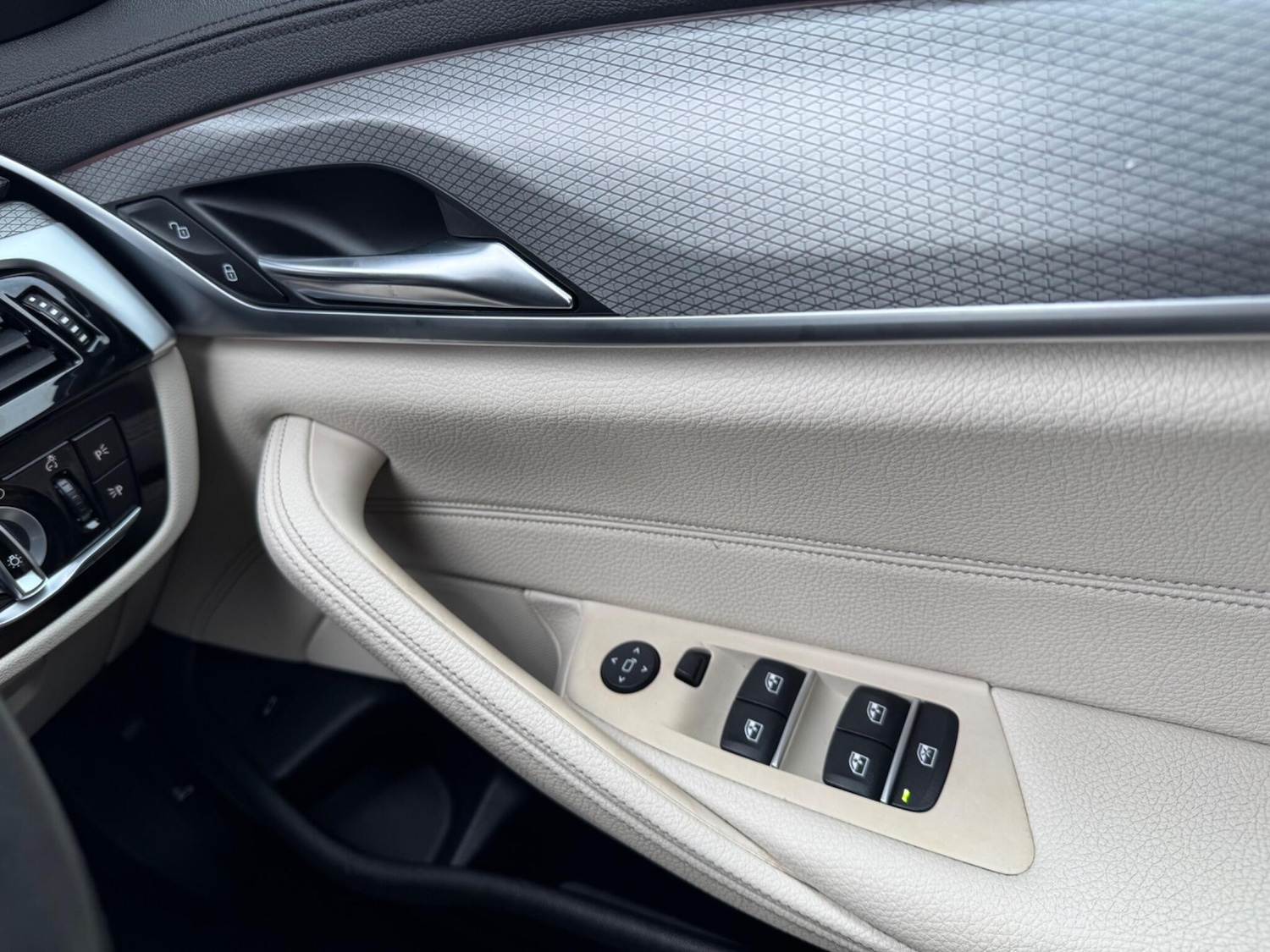 Used BMW 5 Series 2018 for sale - 77612026: Photo 24