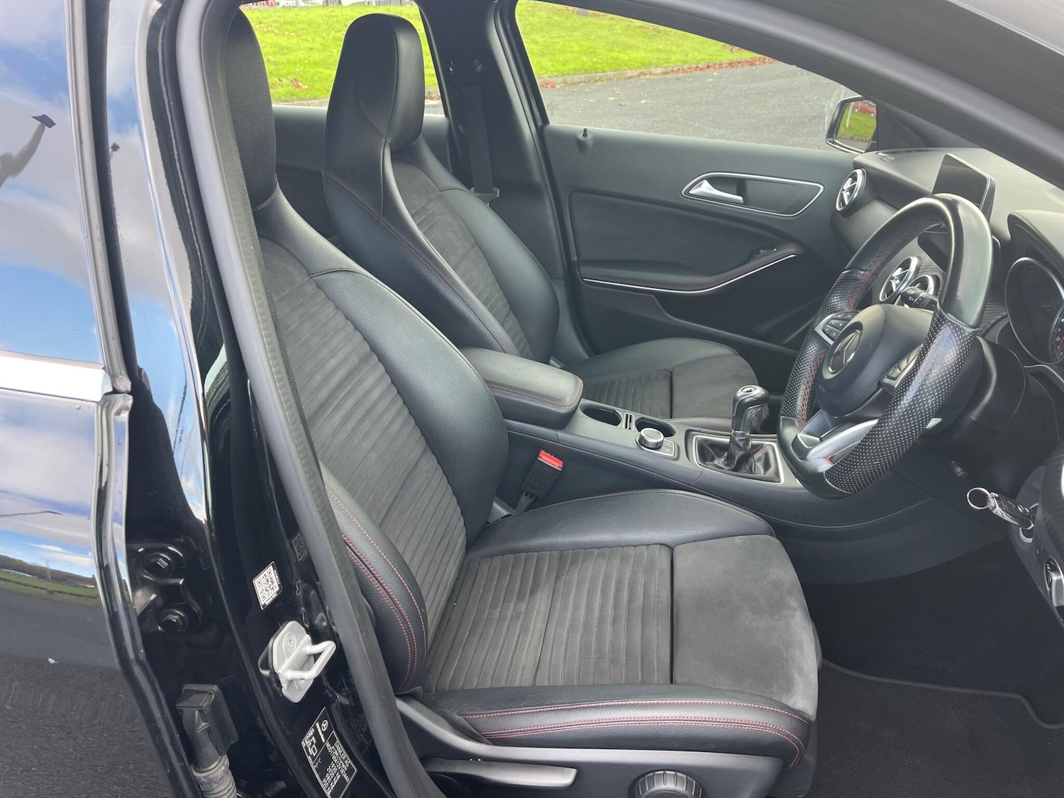 Used Mercedes-Benz A-Class 2017 for sale - 76377840: Photo 13