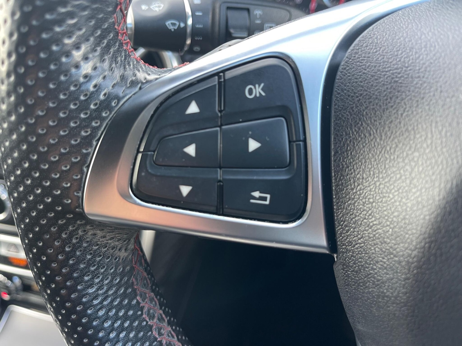 Used Mercedes-Benz A-Class 2017 for sale - 76377840: Photo 22