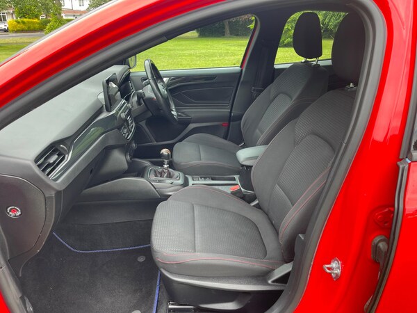 Used Ford Focus 2019 for sale - 74800033: Photo 13