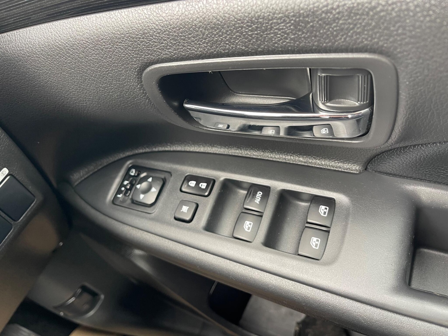 Used Mitsubishi Outlander 2016 for sale - 76108955: Photo 25