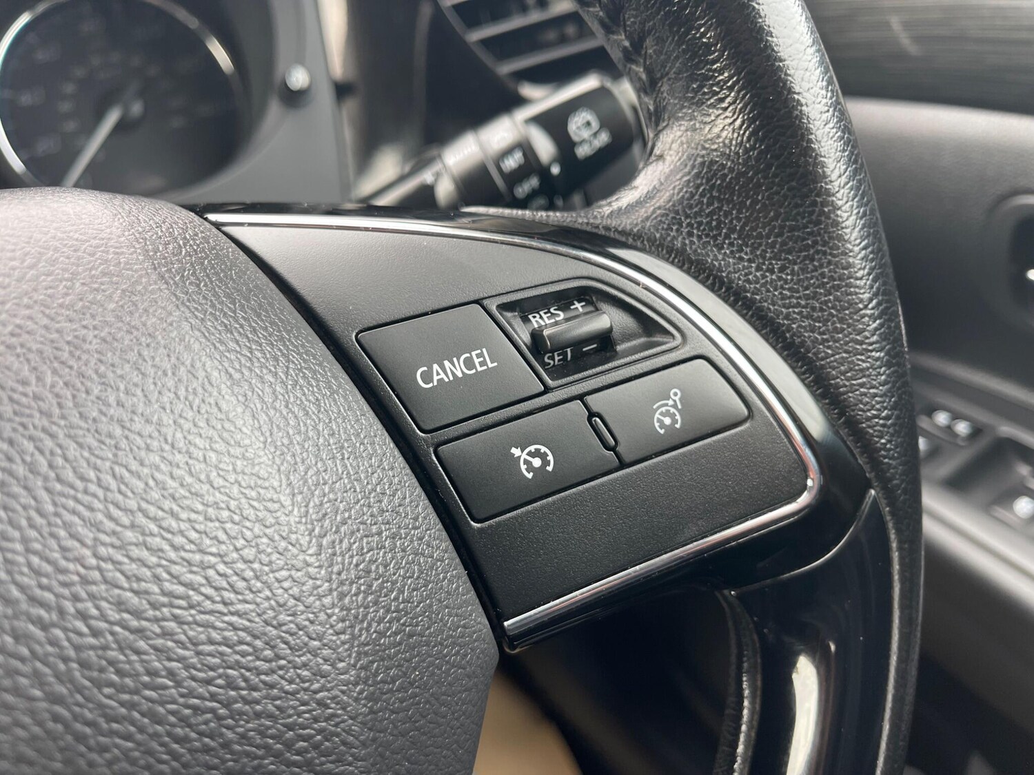 Used Mitsubishi Outlander 2016 for sale - 76108955: Photo 27