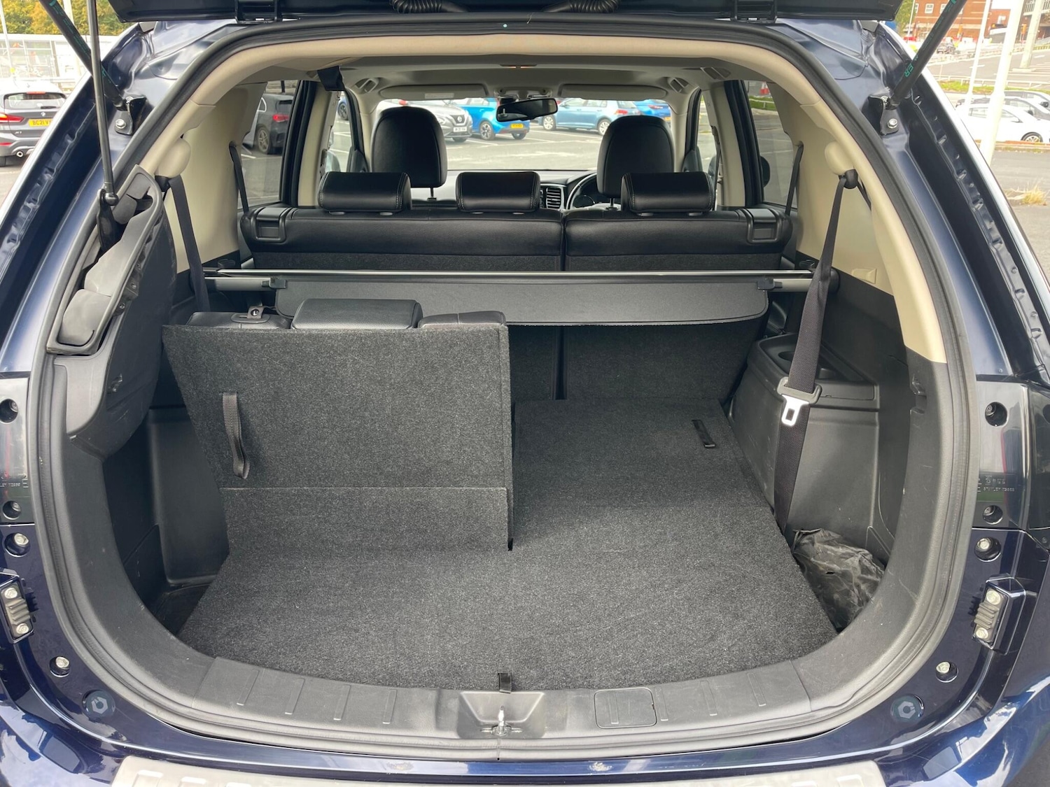 Used Mitsubishi Outlander 2016 for sale - 76108955: Photo 31