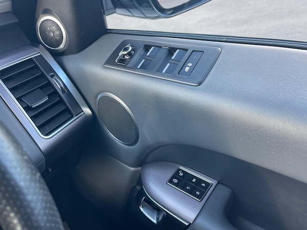 Used Land Rover Range Rover Sport 2015 for sale - 76024812: Photo 28