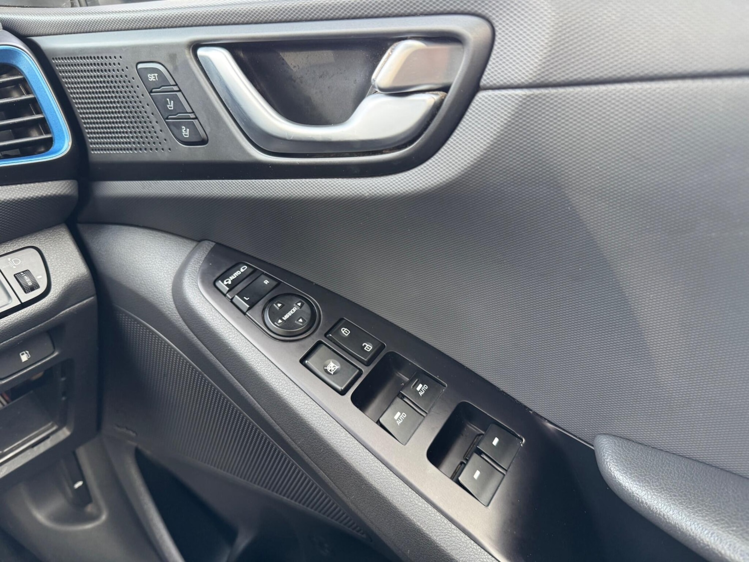 Used Hyundai IONIQ 2017 for sale - 77057308: Photo 24