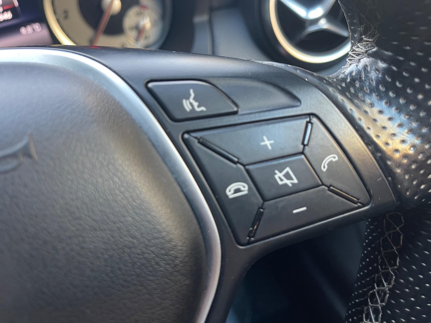 Used Mercedes-Benz A-Class 2013 for sale - 76742948: Photo 23