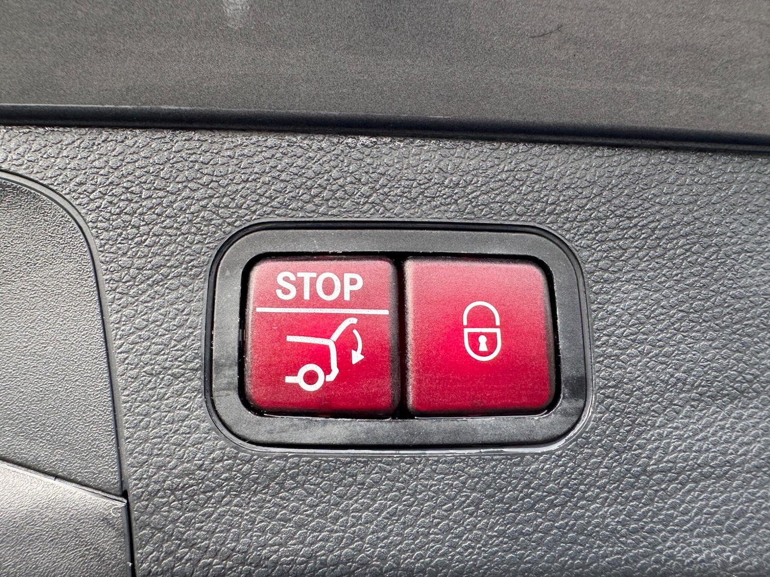 Used Mercedes-Benz GLC 2018 for sale - 77994118: Photo 26