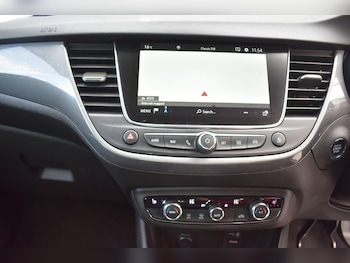 Used Vauxhall Crossland 2022 for sale - 76163187: Photo 4