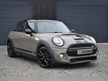 MINI Hatch feature image