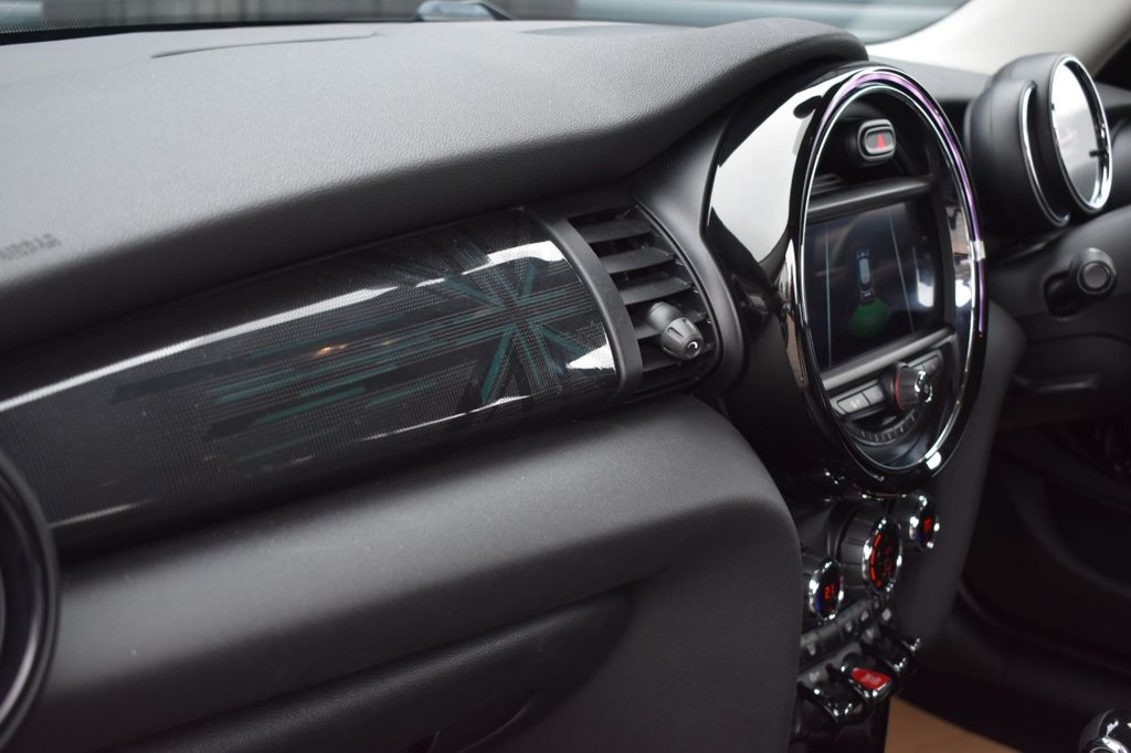 Used MINI Hatch 2018 for sale - 77567560: Photo 20