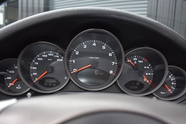 Used Porsche 911 2007 for sale - 75704113: Photo 24