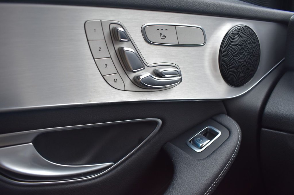 Used Mercedes-Benz GLC 2017 for sale - 76469710: Photo 7