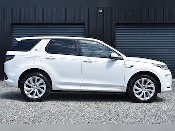 Used Land Rover Discovery Sport 2021 for sale - 79009401: Photo