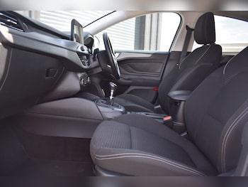 Used Ford Focus 2022 for sale - 79534840: Photo