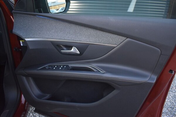 Used Peugeot 3008 2018 for sale - 76162795: Photo 22