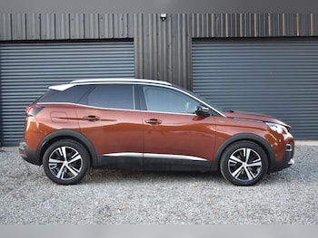 Used Peugeot 3008 2018 for sale - 76162795: Photo 2