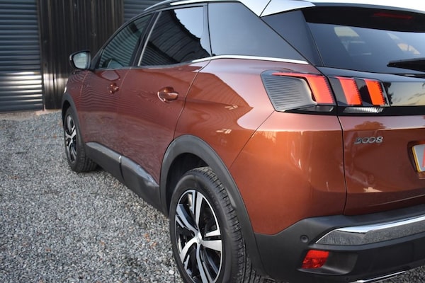 Used Peugeot 3008 2018 for sale - 76162795: Photo 3