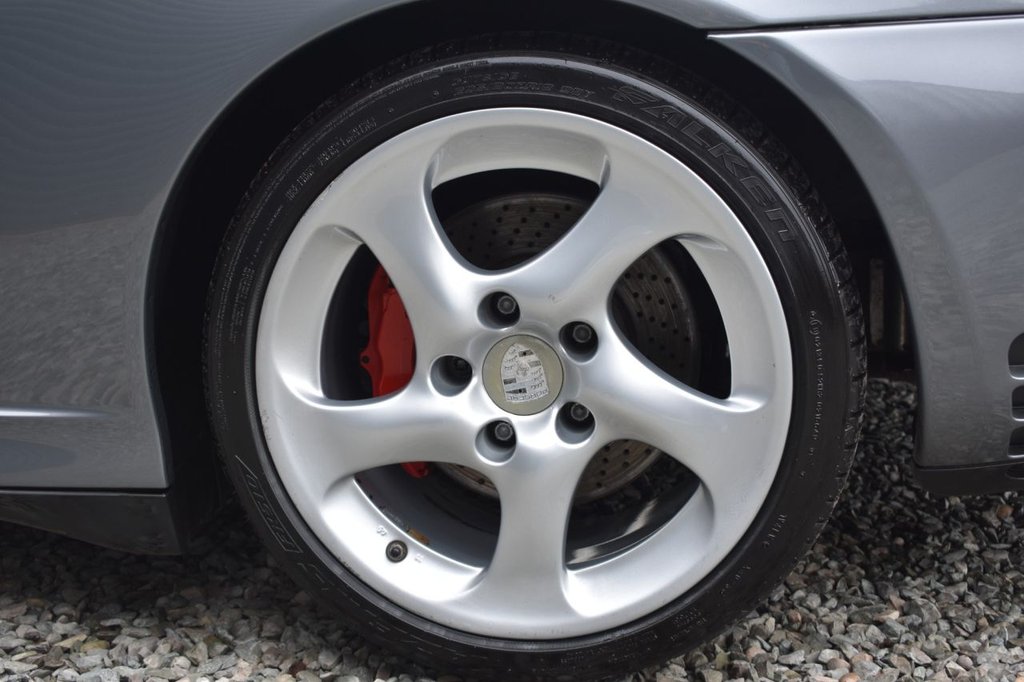 Used Porsche 911 2004 for sale - 78110273: Photo 15