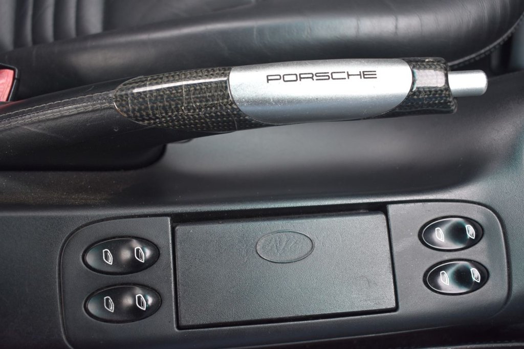 Used Porsche 911 2004 for sale - 78110273: Photo 17