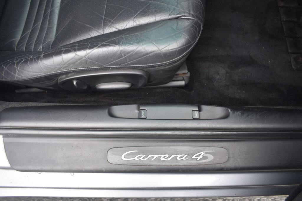 Used Porsche 911 2004 for sale - 78110273: Photo 19