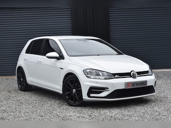 Used Volkswagen Golf 2017 for sale - 78426104: Photo