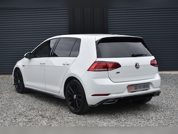 Used Volkswagen Golf 2017 for sale - 78426104: Photo