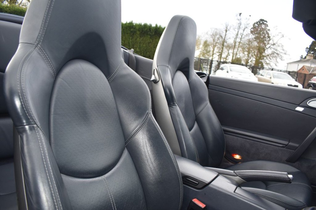 Used Porsche 911 2008 for sale - 78110181: Photo 12