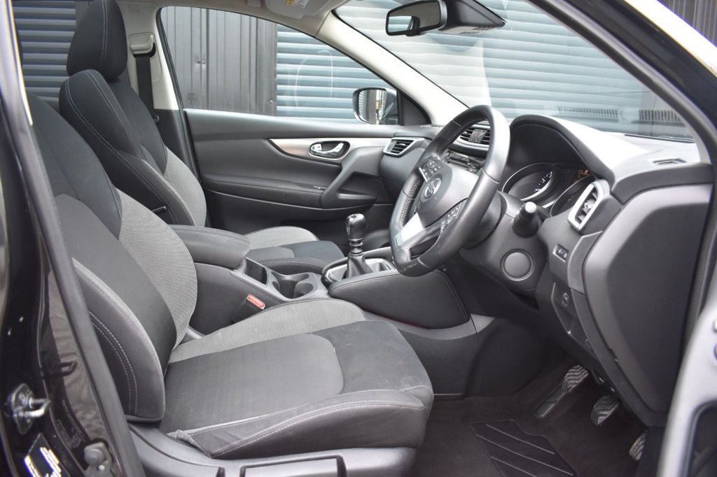 Used Nissan Qashqai 2017 for sale - 76323309: Photo 10