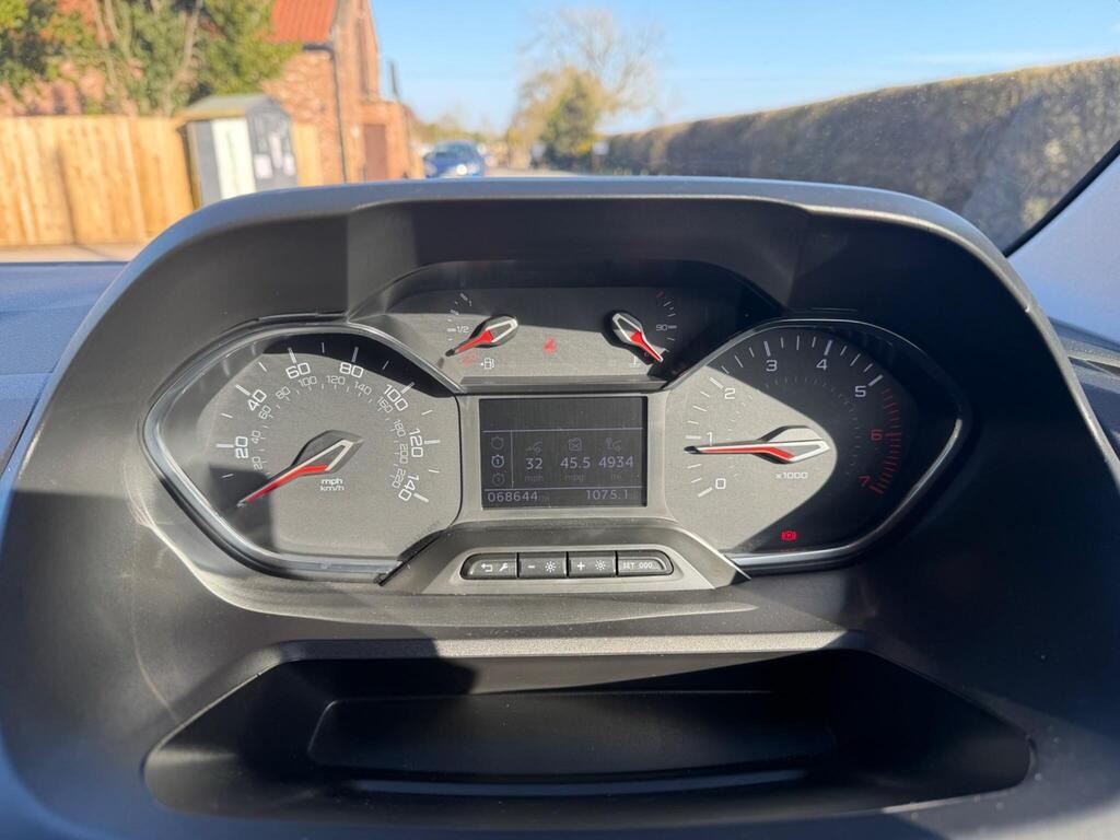 Used Peugeot Partner 2022 for sale - 77732910: Photo 11