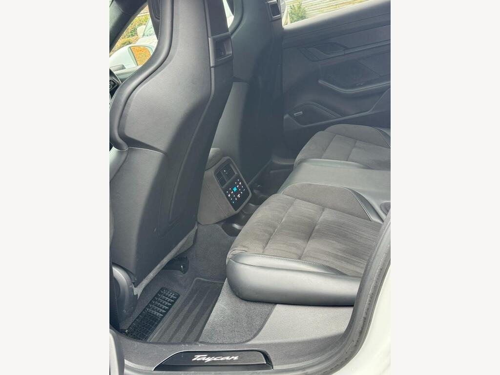 Used Porsche Taycan 2022 for sale - 77592529: Photo 13