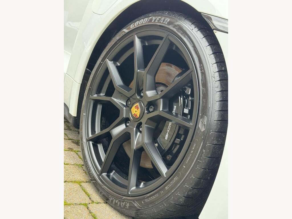 Used Porsche Taycan 2022 for sale - 77592529: Photo 16