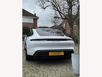 Used Porsche Taycan 2022 for sale - 77592529: Photo