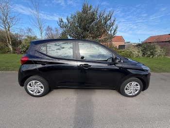 Used Hyundai i10 2022 for sale - 77732907: Photo