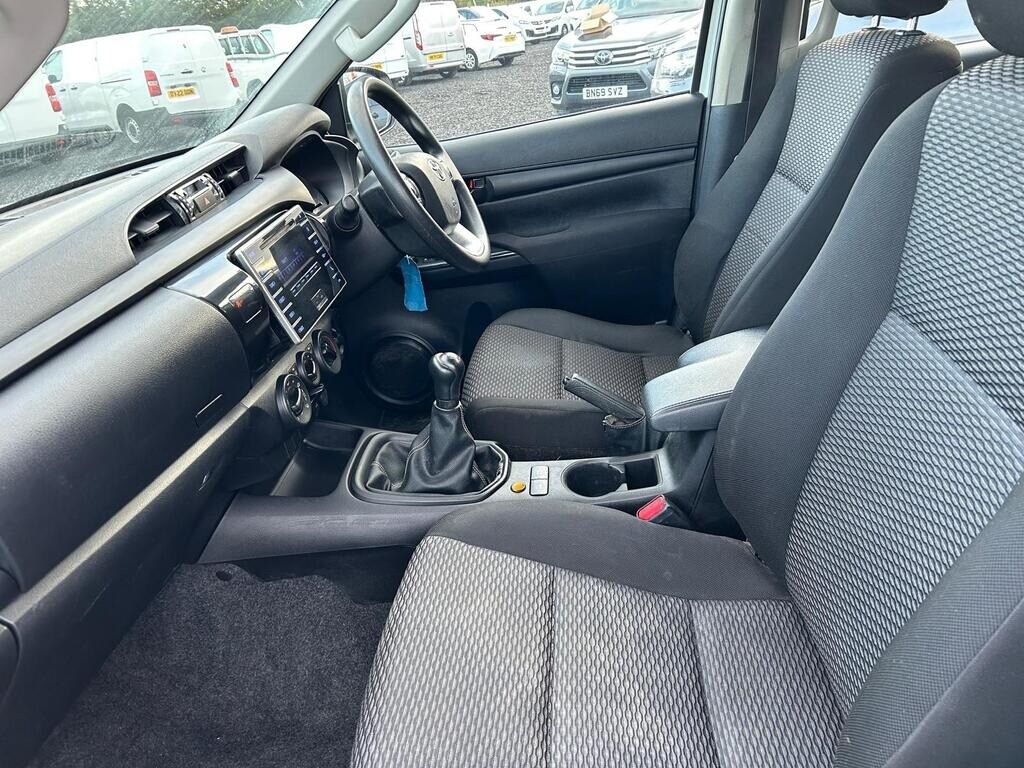 Used Toyota Hilux 2019 for sale - 77592912: Photo 10