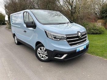 Renault Trafic feature image