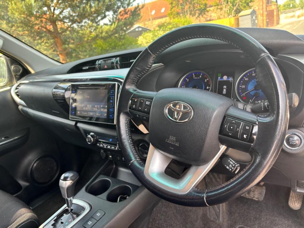 Used Toyota Hilux 2018 for sale - 77593073: Photo 12