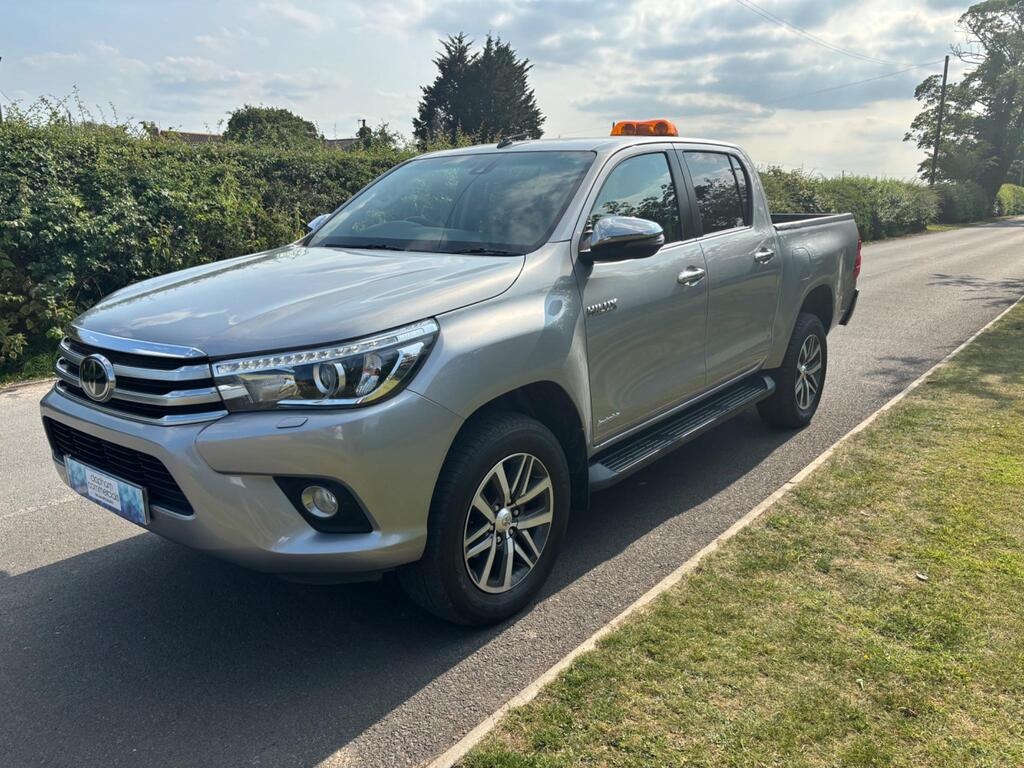 Used Toyota Hilux 2018 for sale - 77593073: Photo 4