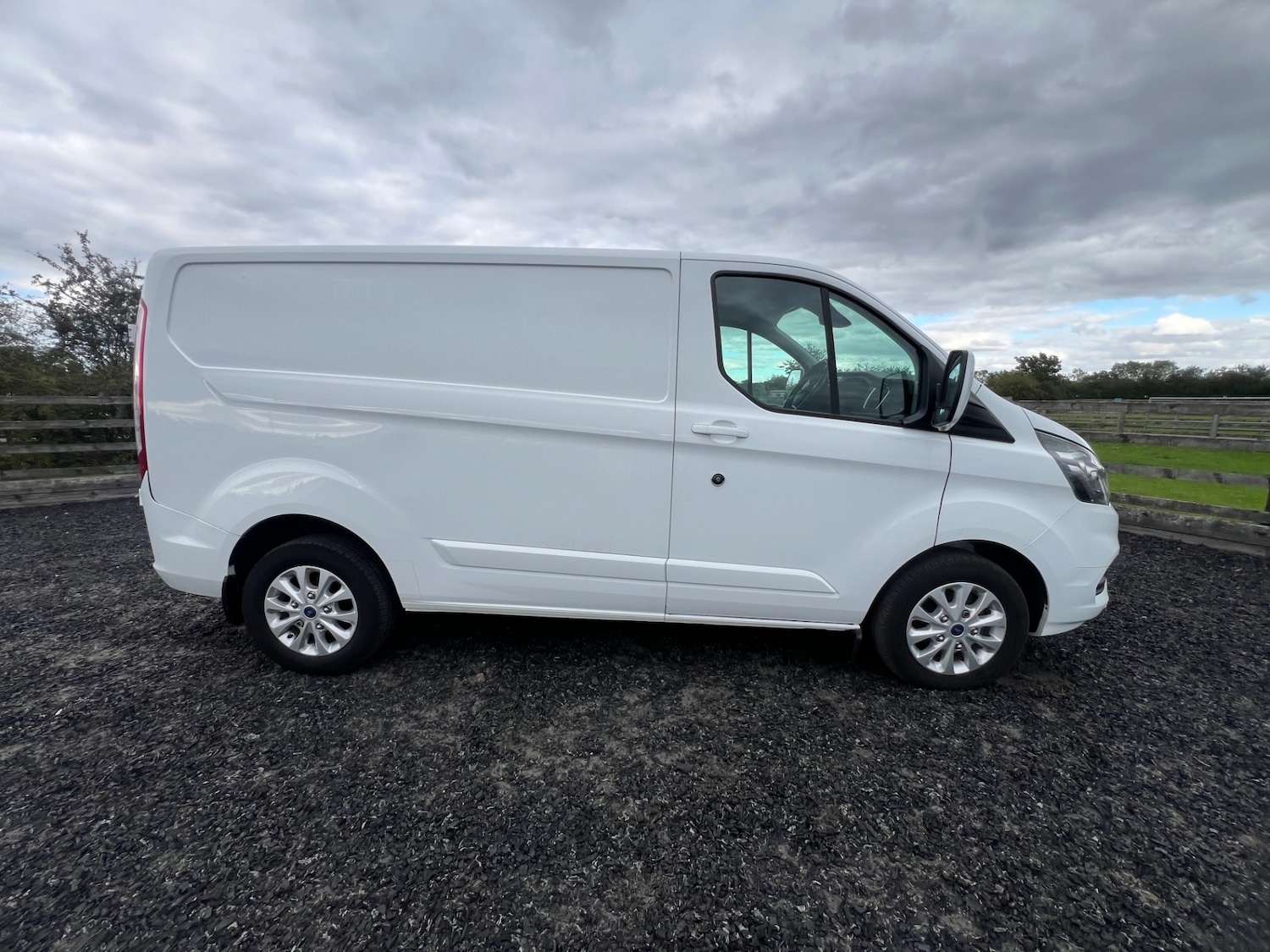 Used Ford Transit Custom 2021 for sale - 76088162: Photo 2