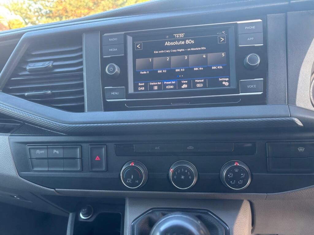 Used Volkswagen Transporter 2022 for sale - 77831435: Photo 9