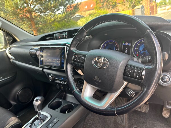 Used Toyota Hilux 2018 for sale - 74981386: Photo 12