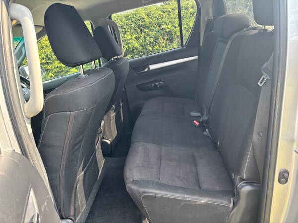 Used Toyota Hilux 2018 for sale - 74981386: Photo 6