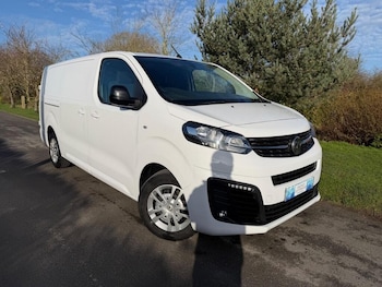 Vauxhall Vivaro feature image
