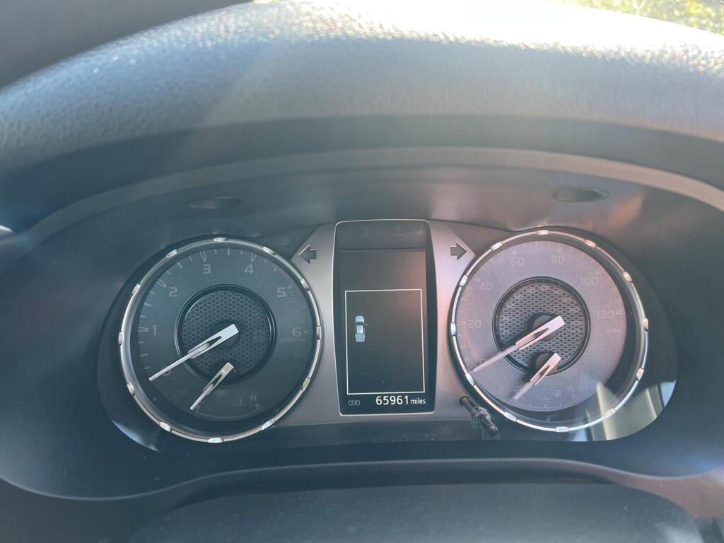 Used Toyota Hilux 2021 for sale - 77592925: Photo 15