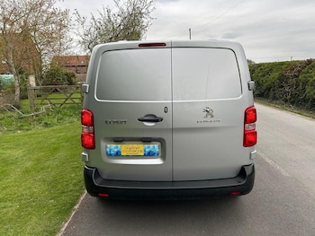 Used Peugeot Expert 2018 for sale - 78243060: Photo