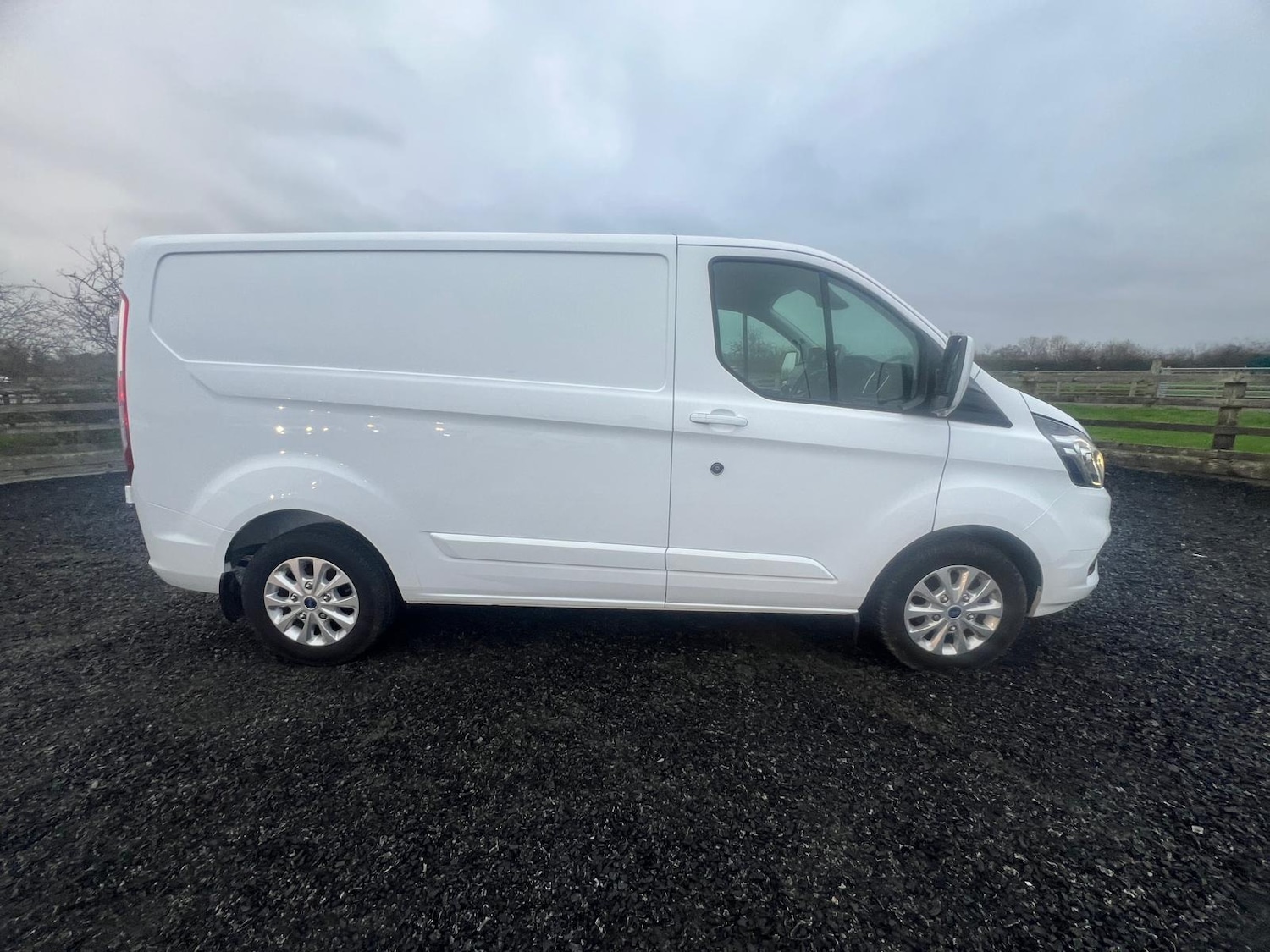 Used Ford Transit Custom 2022 for sale - 77649994: Photo 3