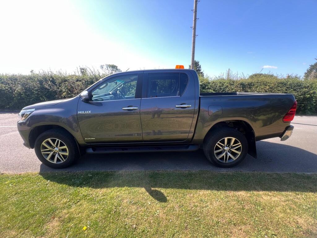 Used Toyota Hilux 2020 for sale - 77593082: Photo 5