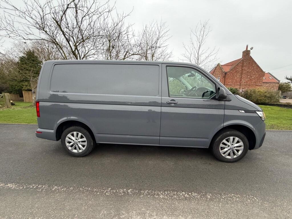 Used Volkswagen Transporter 2021 for sale - 77606798: Photo 2