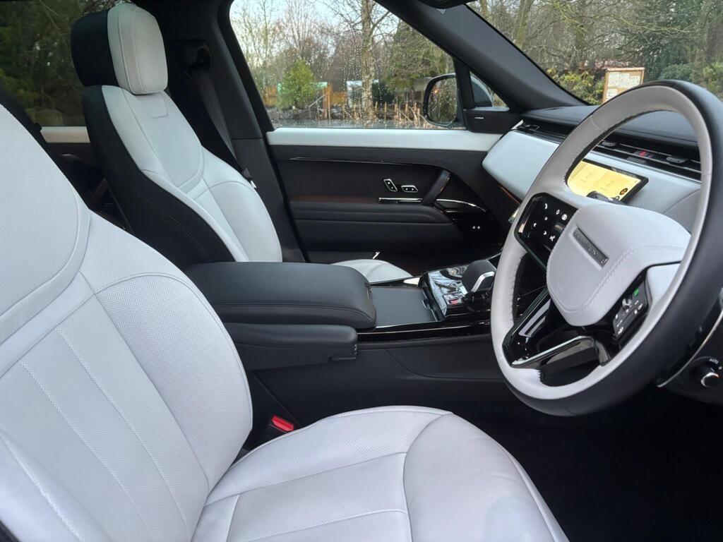 Used Land Rover Range Rover Sport 2025 for sale - 77592269: Photo 14