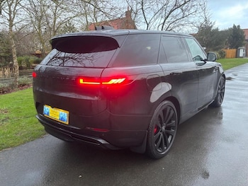 Used Land Rover Range Rover Sport 2025 for sale - 77592269: Photo